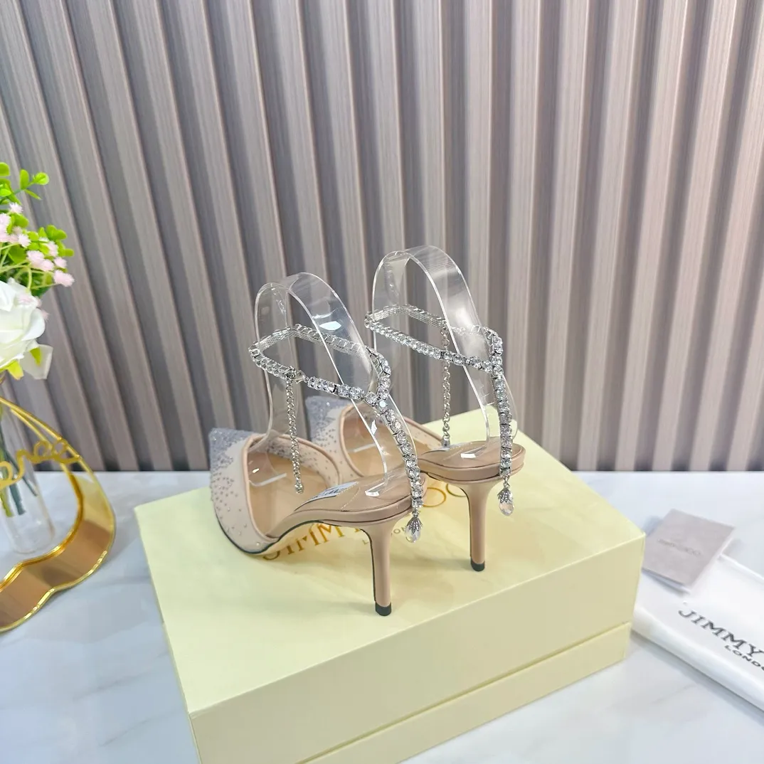 👟👟Ex-factory price 700👟👟 JIMMY CHOO (Jimmy CHOO) 💝💝💝 is a very comprehensive noble fashion lifestyle brand, with a series of women's high-heeled, medium-heeled, flat-heeled sandals with the same strap from major fashion bloggers and celebrities in Hong Kong and the United States.  The Australian pointed toe, round toe and square toe series are simply beautiful. Fall in love with elegance and playful sense of the future. Just by looking at them, you want to own them immediately, but you can really think about a pair of exquisite high heels~~~~~~~~~~~~~~~~~ 💝This series is specially designed for extraordinary and indifferent ladies, thus creating a unique overall effect, Jimmy Choo Design products that inspire women to move forward and show their charm💝💝💝 1⃣️Material: Imported genuine mesh hot diamond 2⃣️Inner: Imported Italian lambskin, super soft and delicate 3⃣️Outsole: Imported Italian original original color genuine leather outsole Heel height 8.5cm (10.0/6.5cm can be made) 4⃣️Code number: 35-39 (34.40.41.42 customized)